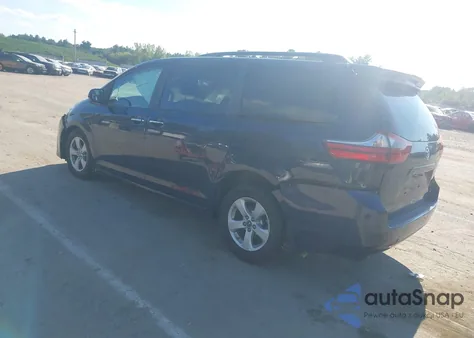 2020 Toyota Sienna Le z USA, uszkodzony, nr VIN 5TDKZ3DCXLS024652